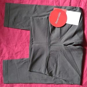 NWT Lululemon Wunder Under - Deep Camo Size 2